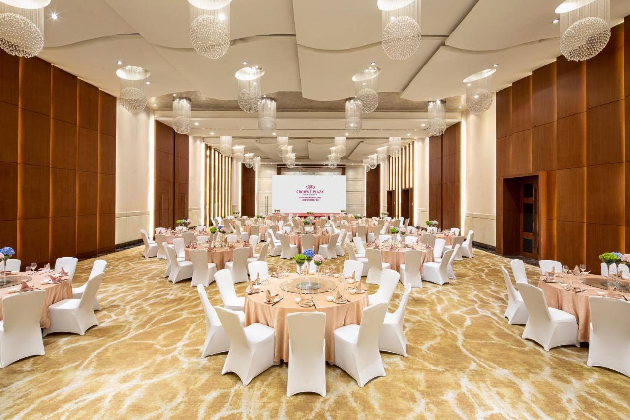 Crowne Plaza Shanghai Xiayang Lake By Ihg Qingpu Exterior photo